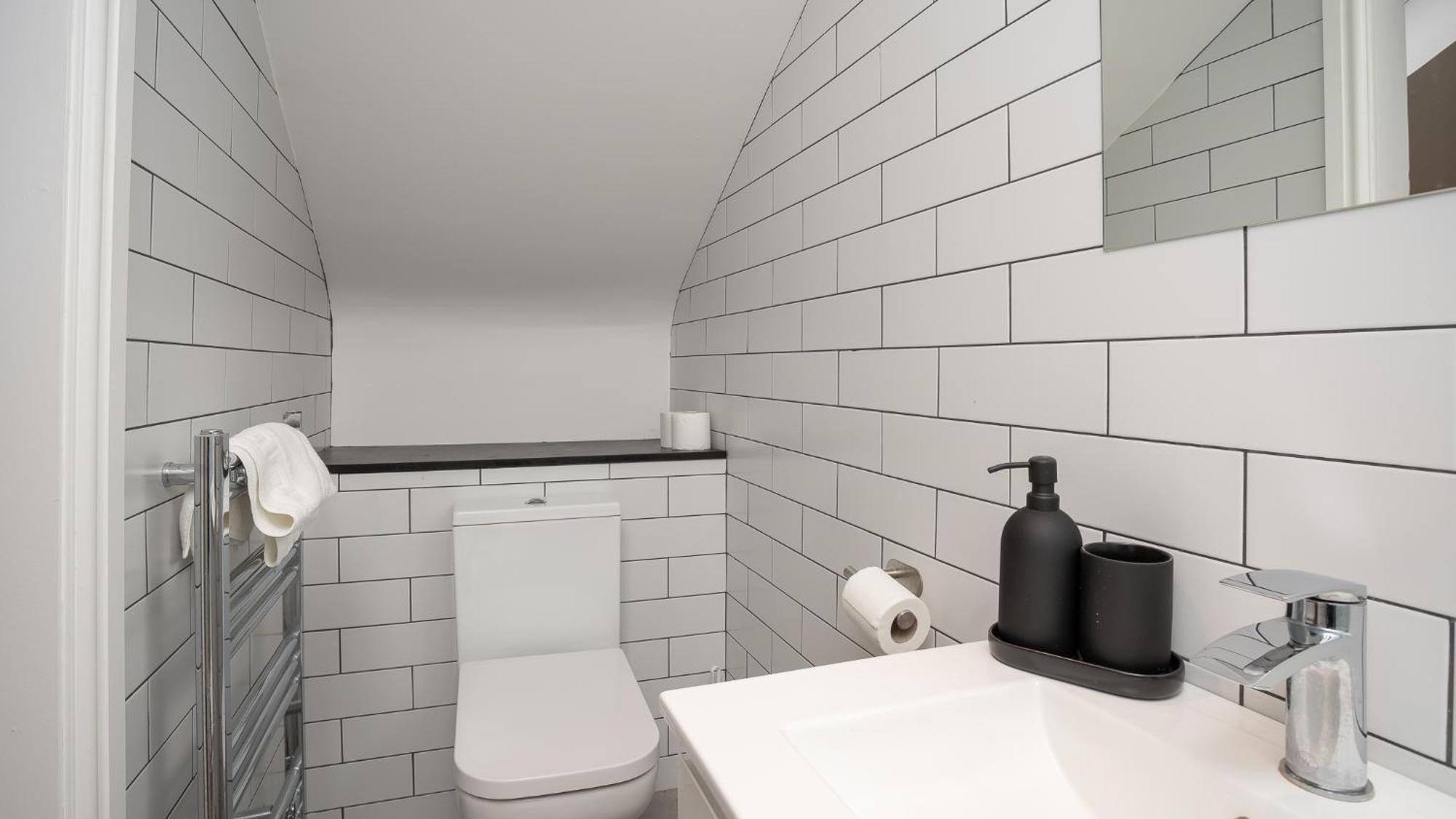 Appartement 2 Bdr & 1 Bdr At Queens Uni By Breaks